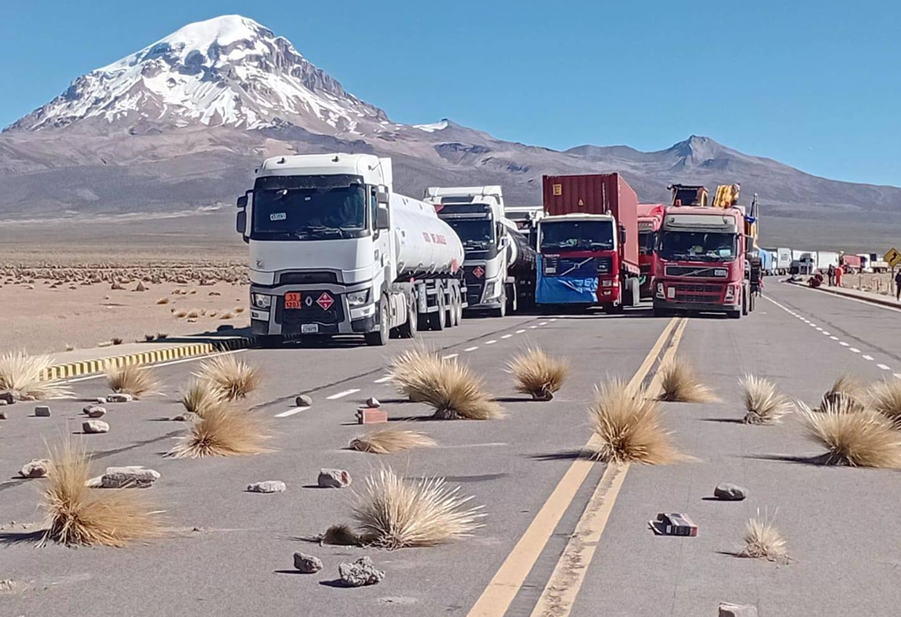 CÁMARA DE TRANSPORTE DE LA PAZ PIDE CUARTO INTERMEDIOEN BLOQUEOS