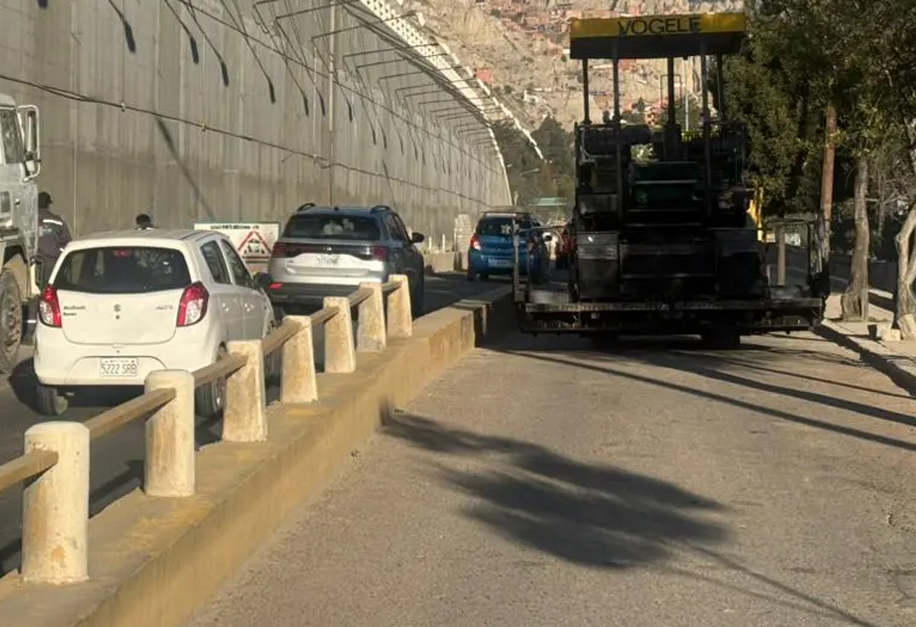 ALCALDÍA CIERRA CARRIL DE SUBIDA PARA CONCLUIR OBRAS EN LA COSTANERA