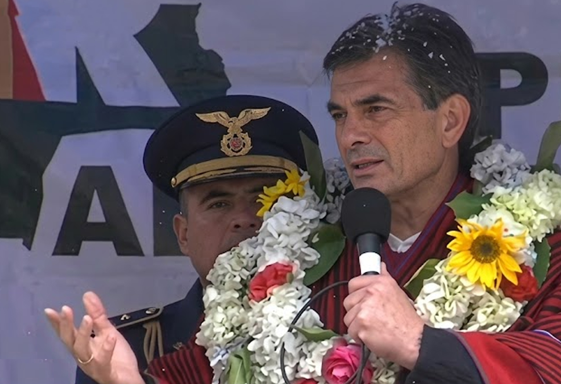 PRESIDENTE PAZ ANUNCIÓ OBRAS Y APOYO SOCIAL PARA ACHACACHI