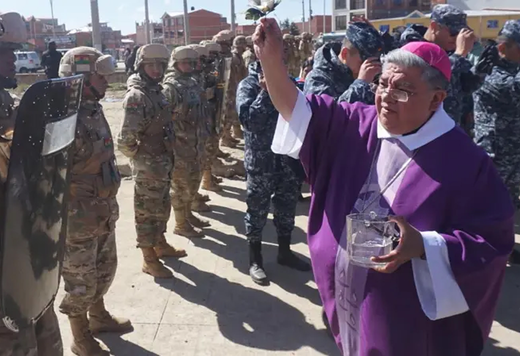 MISA Y BENDICIÓN EN MEMORIA DE FALLECIDOS 