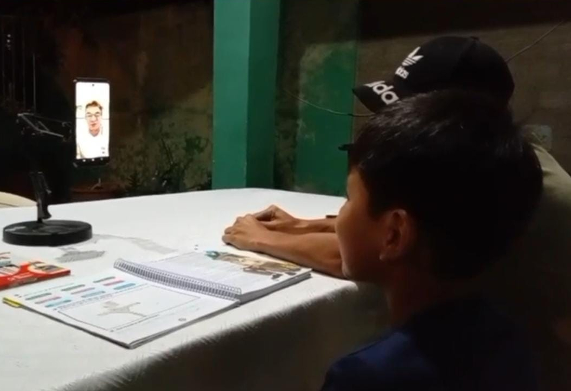 SOLIDARIDAD EN LA CANCHA: RODRIGO PAZ CEDE SU ENTRADA A UN NIÑO CRUCEÑO